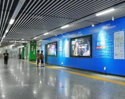 地鐵站不同區(qū)域對室內全彩led顯示屏要求有哪些?